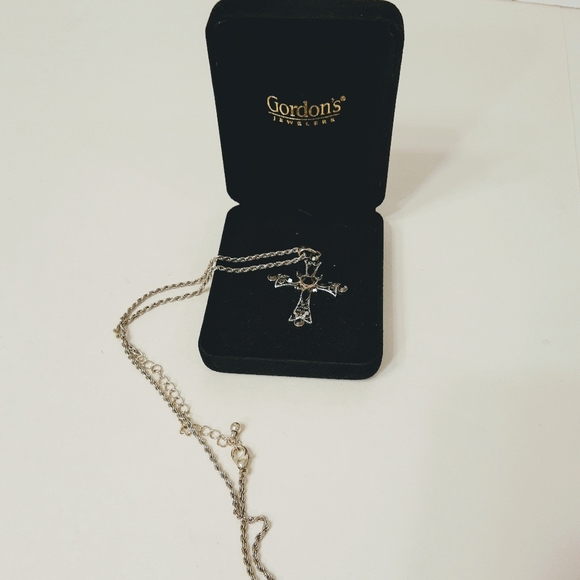 Vintage Gordon's Silver and Black Jet Sparkly Cross Necklace - Picture 3 of 5